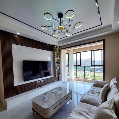 2星❤️❤️东湖春天，仅73.8w，产权60平实际100平，精装4-2-2户型 新证 4-1-1905 密码666888！看房热线64397