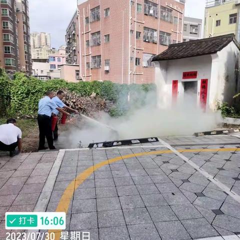消防演练，防患未“燃”—维百盛大厦物业消防演练