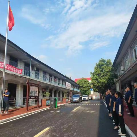 廉洁清风进社区  廉政教育在心中