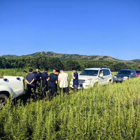 扎赉特旗林草局协同配合盟林草局生态环局开展自然保护地人类活动变化遥感监测点位核查工作