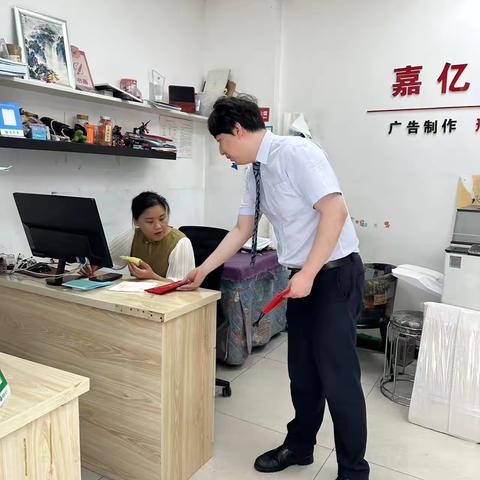 华夏银行欧亚大道支行优化现金支付宣传