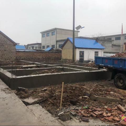 东西蒋村党建引领，乡村振兴，办公场所提升显成效