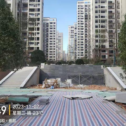 润和雅郡小区6～11栋施工现场，每天都有大变化，幸福如约而至。