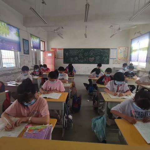 坚持书写，用心练字助力双减——焦村小学