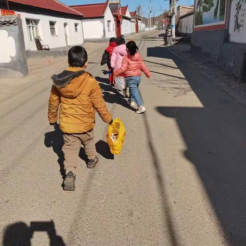 学习雷锋，好榜样——下营子童伴之家