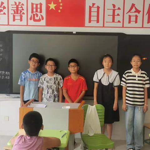 以棋会友        棋乐无穷