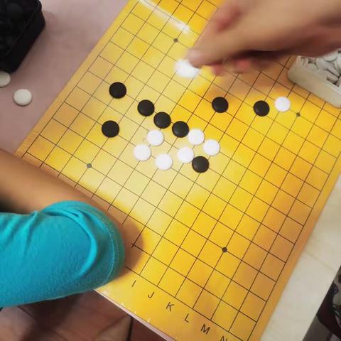 和爸爸下棋