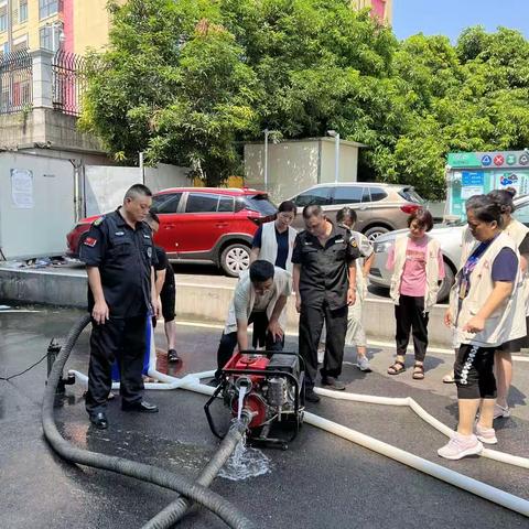 广厦社区开展防汛应急演练