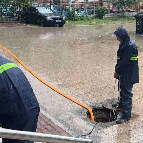 三泉盛物业湖北项目部、北关项目部雨前雨后工作记录