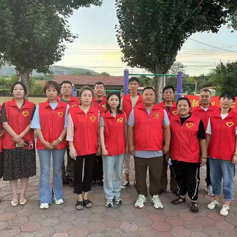 金胡新村——观红色电影，享便民服务