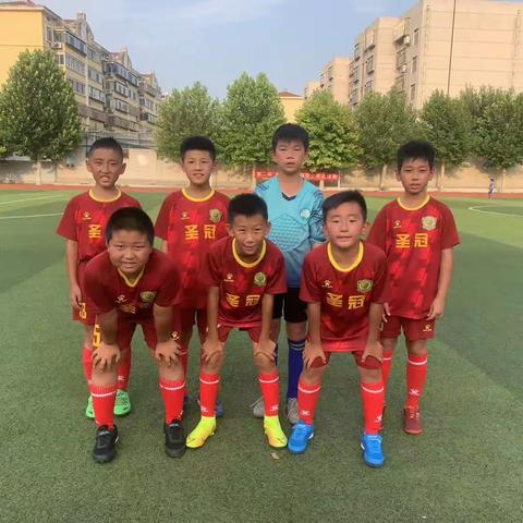 橡树湾小学三2中队刘昱谦——足球小将的暑假运动篇章