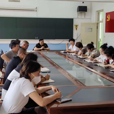 “学习身边榜样，凝聚奋进力量”银州区第八小学党支部8月份主题党日活动总结