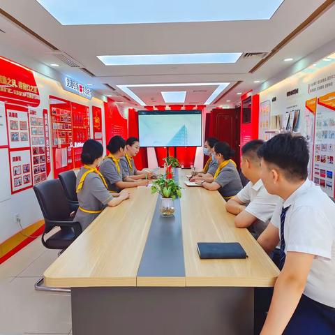 【最美贵宾🇨🇳服务楷模】 👉支部“战斗力”修炼手册～“一团一策”服务 全力做好贵宾团队旅客服务保障工作