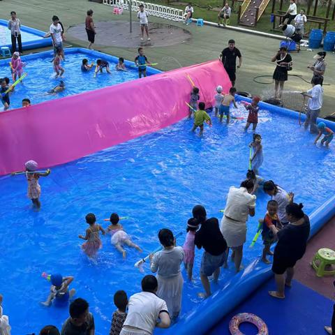 青芒果幼儿园“泡沫之夏”水上patry主题活动