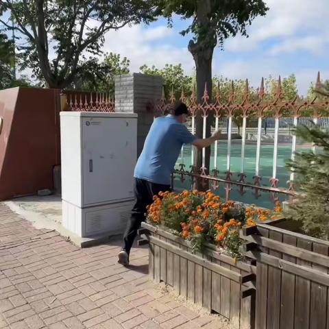 新邱区实验幼儿园反恐防暴演练