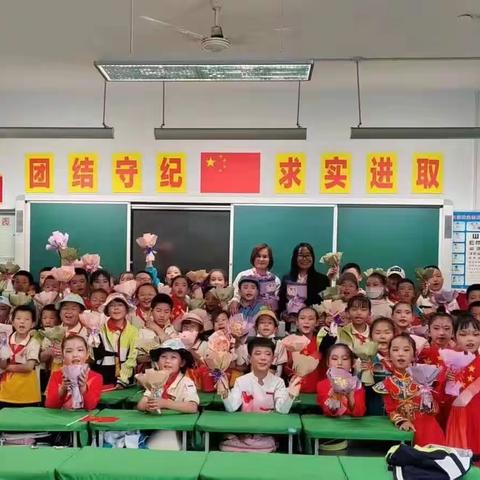 快乐实践 研学助力——府谷县明德小学二2班假期实践活动