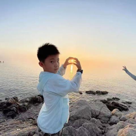 【风轮小学 暑期实践】“读万卷书 行万里路”二年级一班暑期主题实践活动