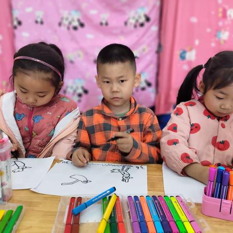 肥城市实验幼儿园桃李九班每周一画《公鸡》《燕子》