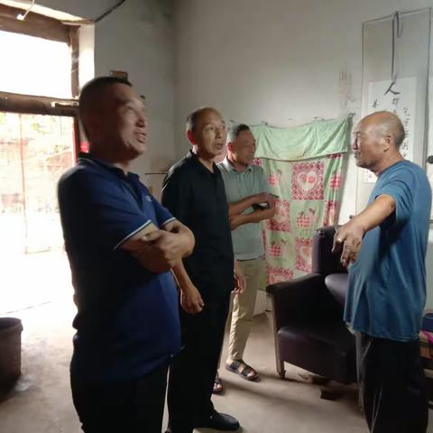 常村镇申屯村开展走访慰问困难户助力乡村振兴