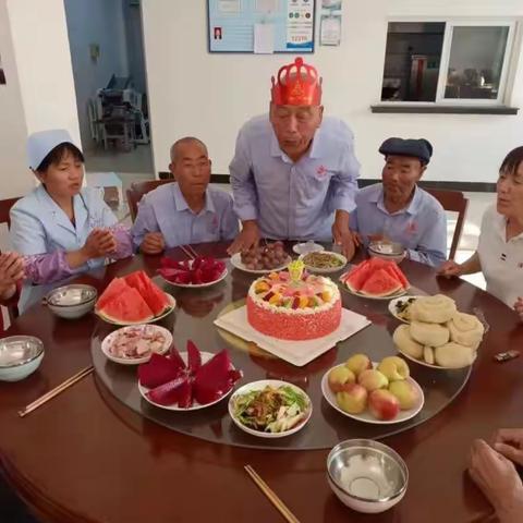 百善德为本 敬老孝当先 ---泾川县玉都中心敬老院为老人举办集体生日