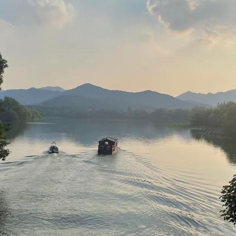 夏乐成长，不负暑期好时光----二四中队吕嘉茵暑期展示