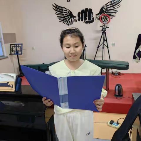 我的暑假生活三街小学四年一班初子彤