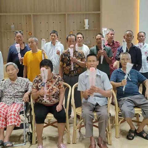 海南荣华·康馨园开展“浪漫七夕·爱在园区”主题活动