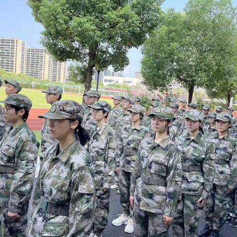 鲜衣怒马，我们正值年少