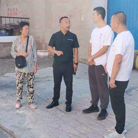 心系百姓为民服务——南关街道党工委杨文明书记到演武厅社区教场街楼房调研民生改造工程