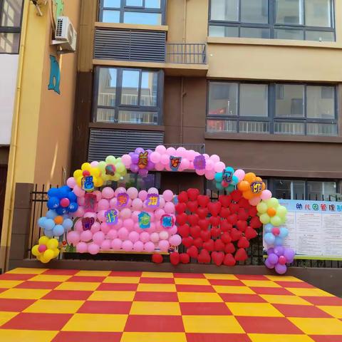 金色童年幼儿园迎接开学季特举办“岁物丰成，出秋喜遇”开学季小能手制作活动