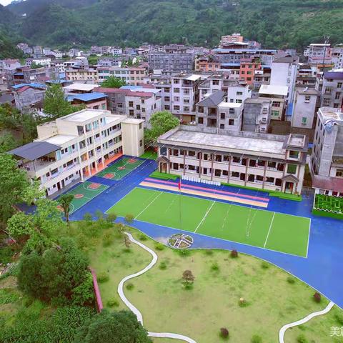 高罗镇中心幼儿园2023年暑假下乡招生剪影