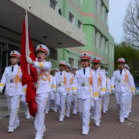 家校携手 共育未来 ——太阳升小学一年级开展校园开放活动