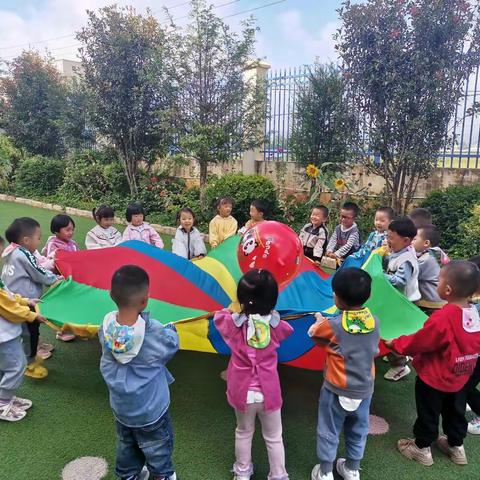 温暖成长，快乐陪伴—牟定县第二幼儿园小二班9月3周成长记