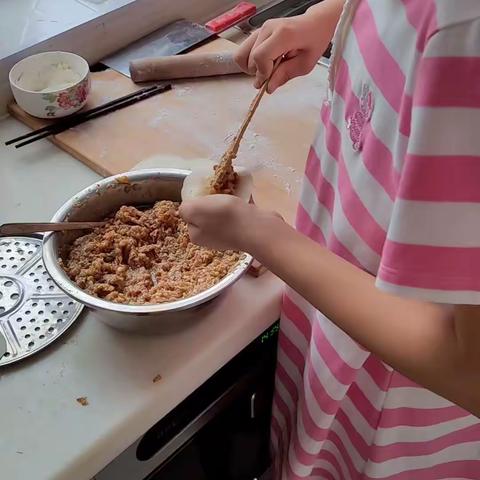 小鬼来当家，制作美食！！