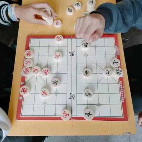 “棋逢对手”——五年级象棋社团