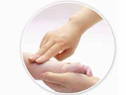 【周中医—康复科】三伏天做小儿推拿调理