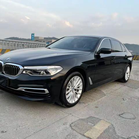 最新到店2020年10月上牌2020款宝马 530Li xDrive 四驱豪华套装版