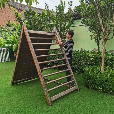 凝心聚力，平安校园                            ——集贤镇中心幼儿园开学前安全大排查