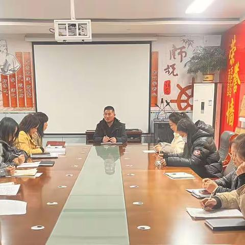 凝心聚力   “英”你精彩