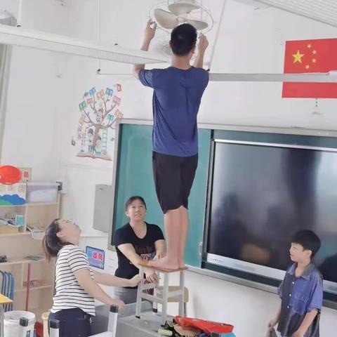 爱于心，行于践——英德市第四小学六（3）班家长孩子清洁教室活动