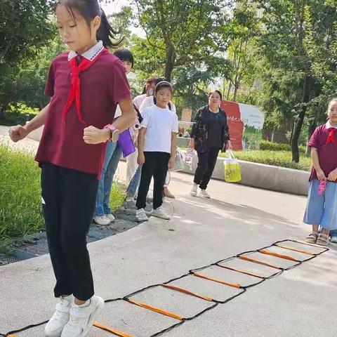 滨河小学四（3）班第三.五六组快乐暑假社会实践活动