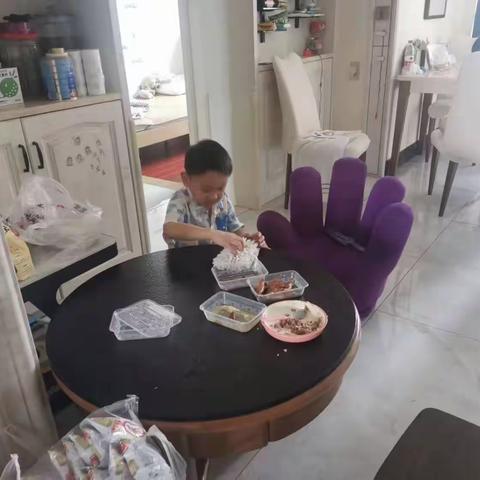 劳动最美丽，做勤劳的小学生