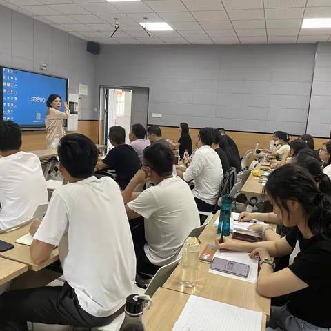 武汉市第三寄宿中学联合武汉市第三初级中学2023年新教师培训大会