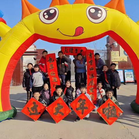 趴大桌吃大席，赵小活动嗨翻天