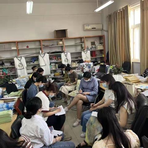 党建引领校本教研，聚焦班会内涵提升——八年级学部第八周班会课校本教研