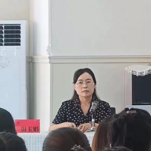 【“双争”活动进行时】家校共育，期待美好——井陉矿区天护幼儿园小班家长见面会