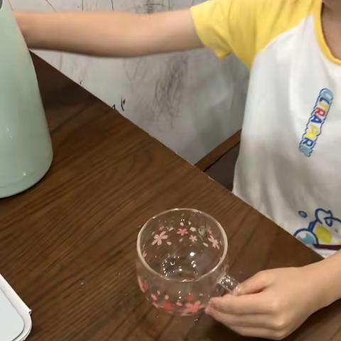 项目式暑假作业-镜面起雾（二四班曹书铭）