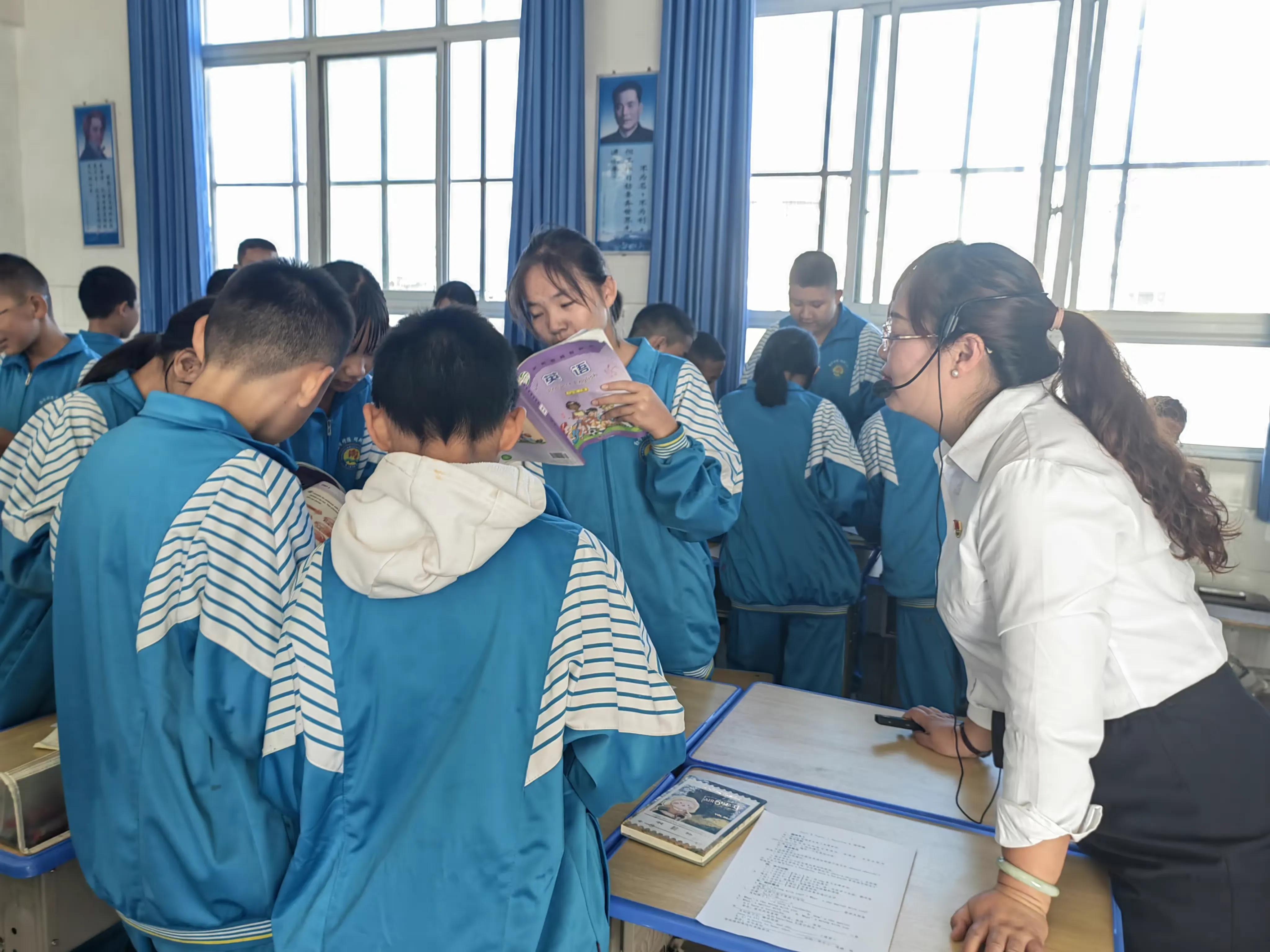 简篇-骨干示范引领 助推教师成长——汉庄中学2023学年秋季学期“235”以学为主有效课堂骨干教师示范课竞赛活动