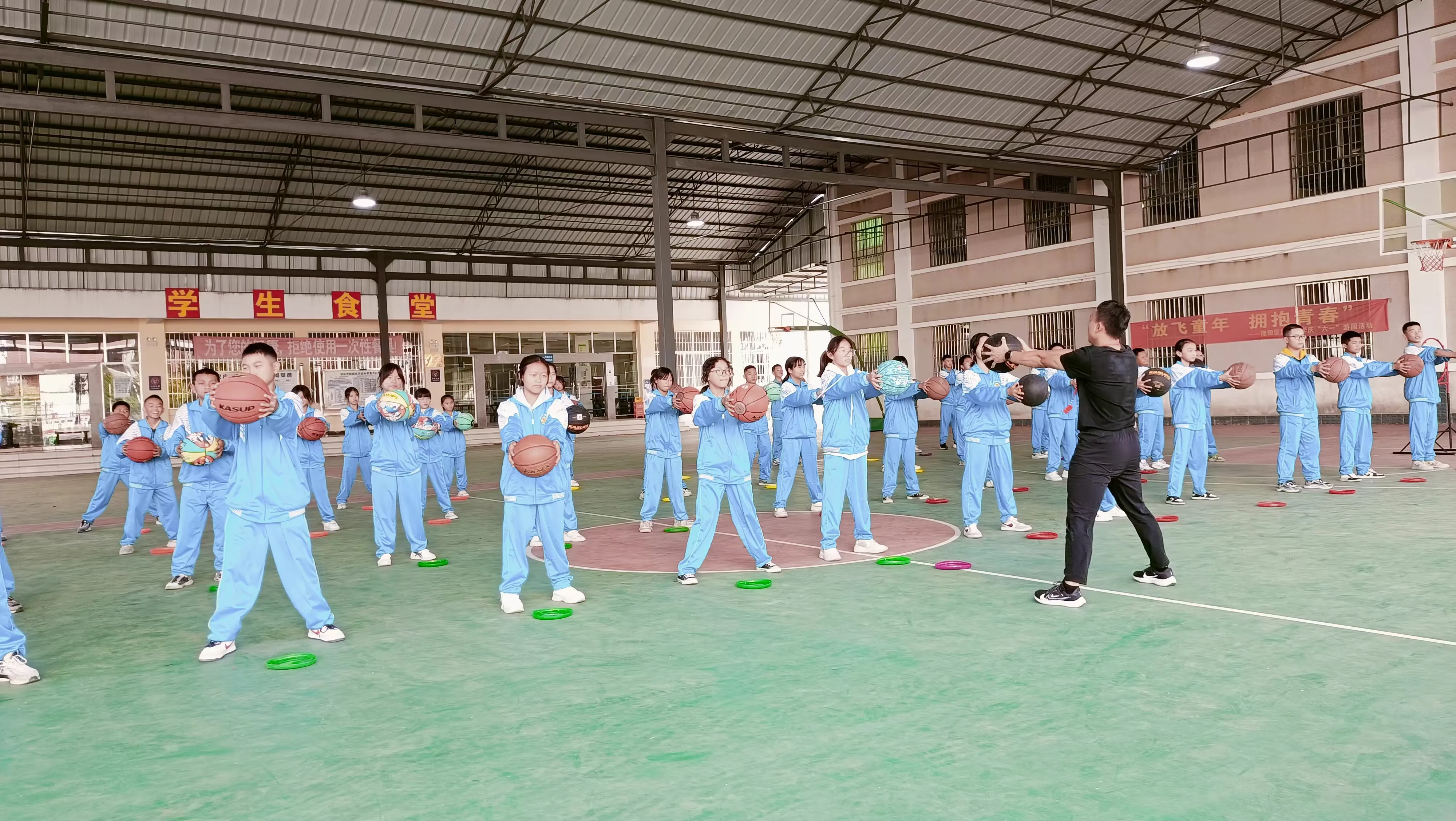 简篇-骨干示范引领 助推教师成长——汉庄中学2023学年秋季学期“235”以学为主有效课堂骨干教师示范课竞赛活动