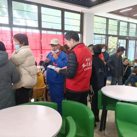 槐荫区玉清湖街道卫健组织医院专家下村义诊活动